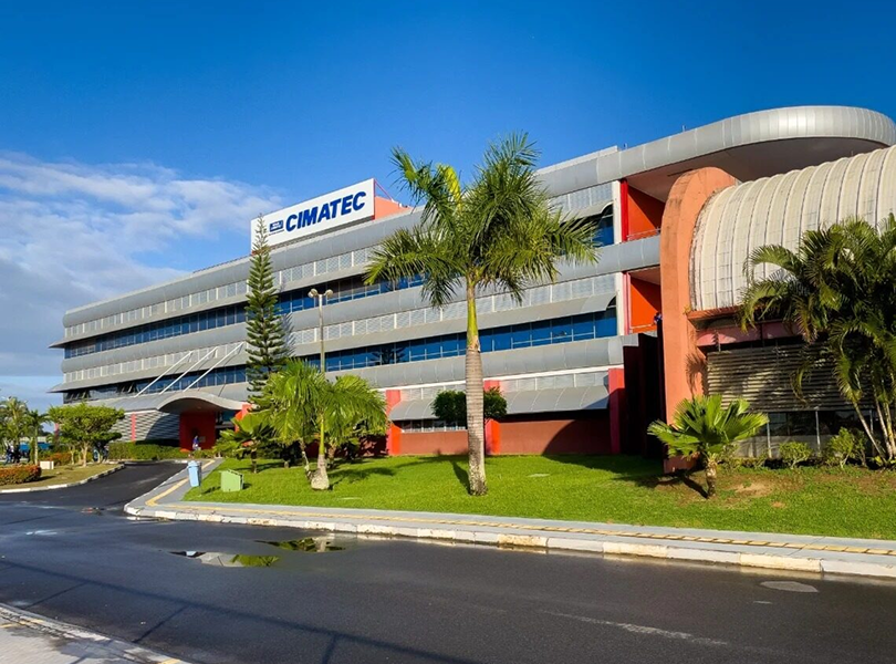 Students learning about mining and sustainability