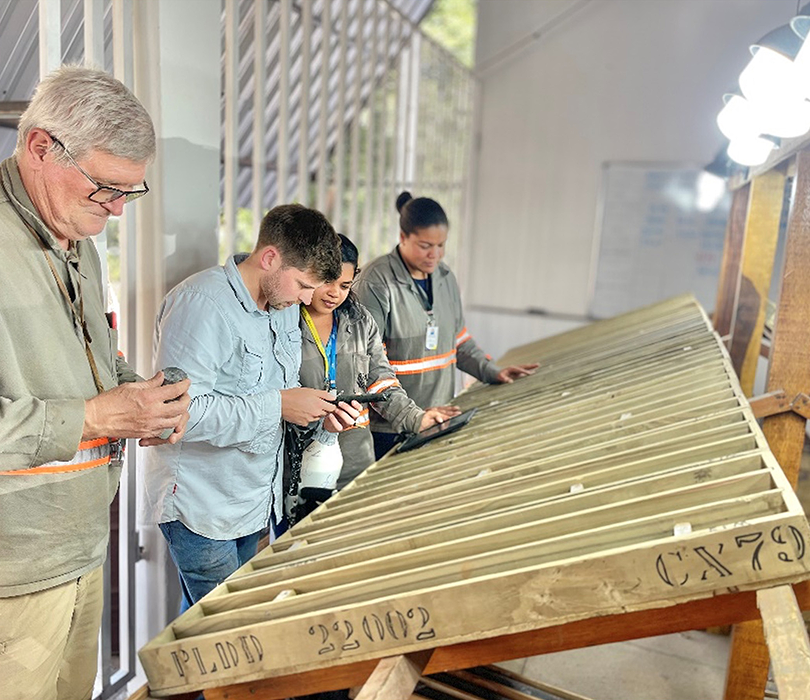 Green iron ore beneficiation process with magnetic separation